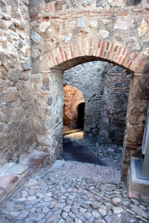 Castillo de la Muela 25 W